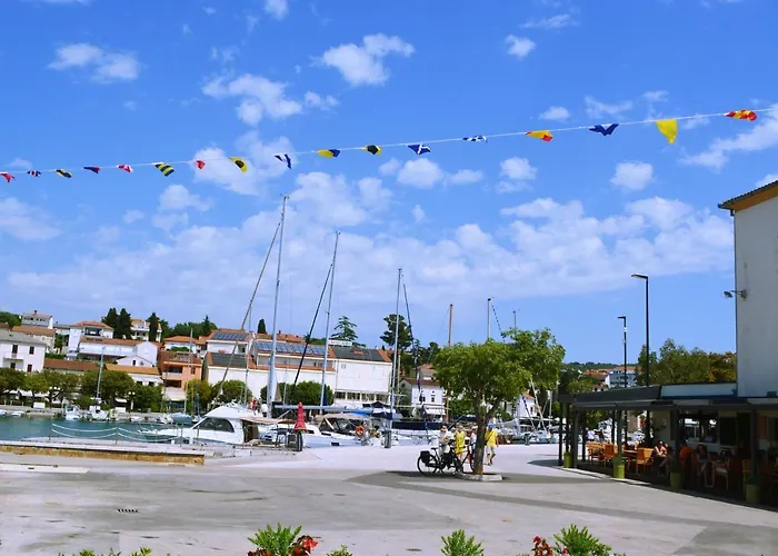 Oja Lägenhet Malinska